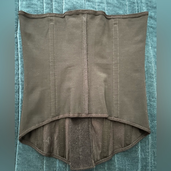 Waist Trainer Corset - Picture 4 of 5